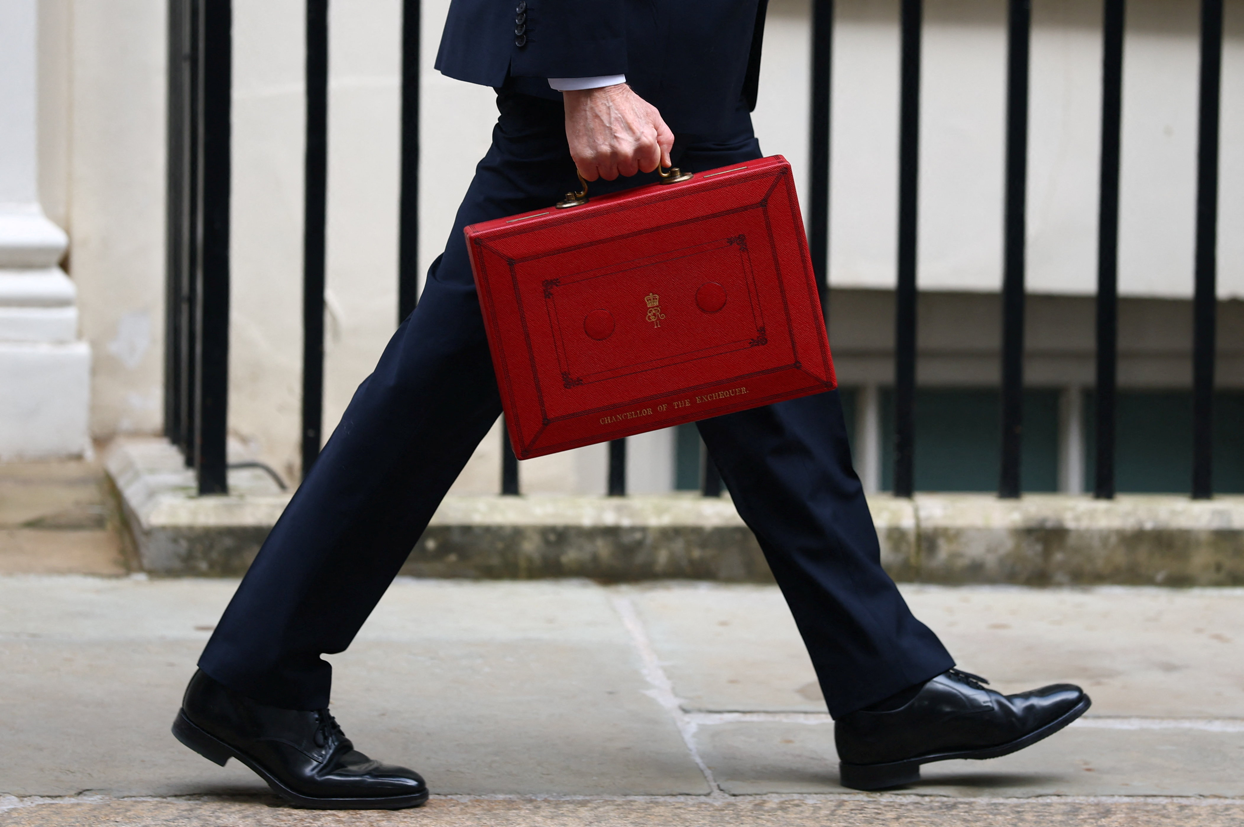 2026-10-28T112717Z_2079460286_RC2ACOAV0R5B_RTRMADP_3_BRITAIN-BUDGET
