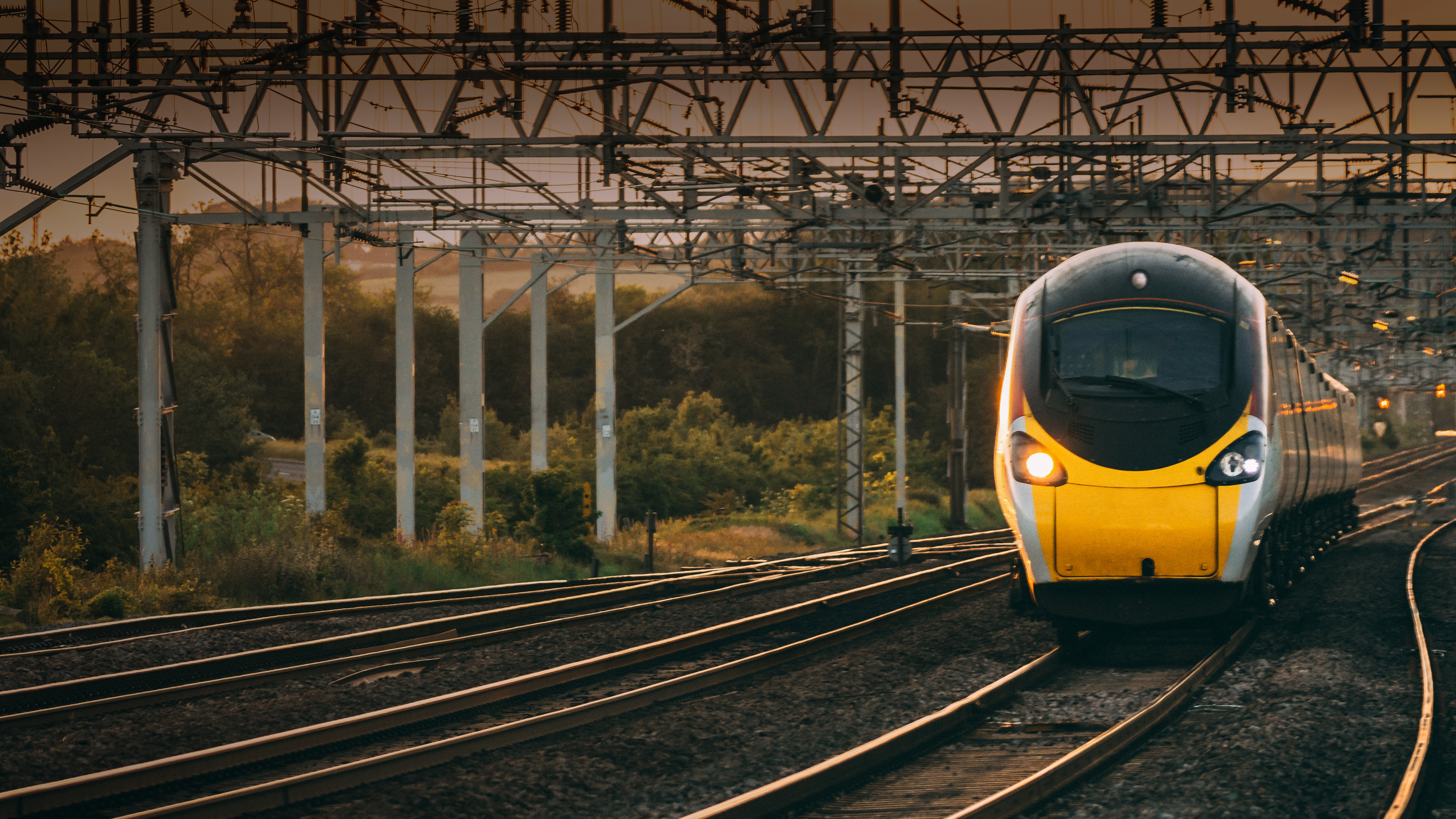 Cover_train